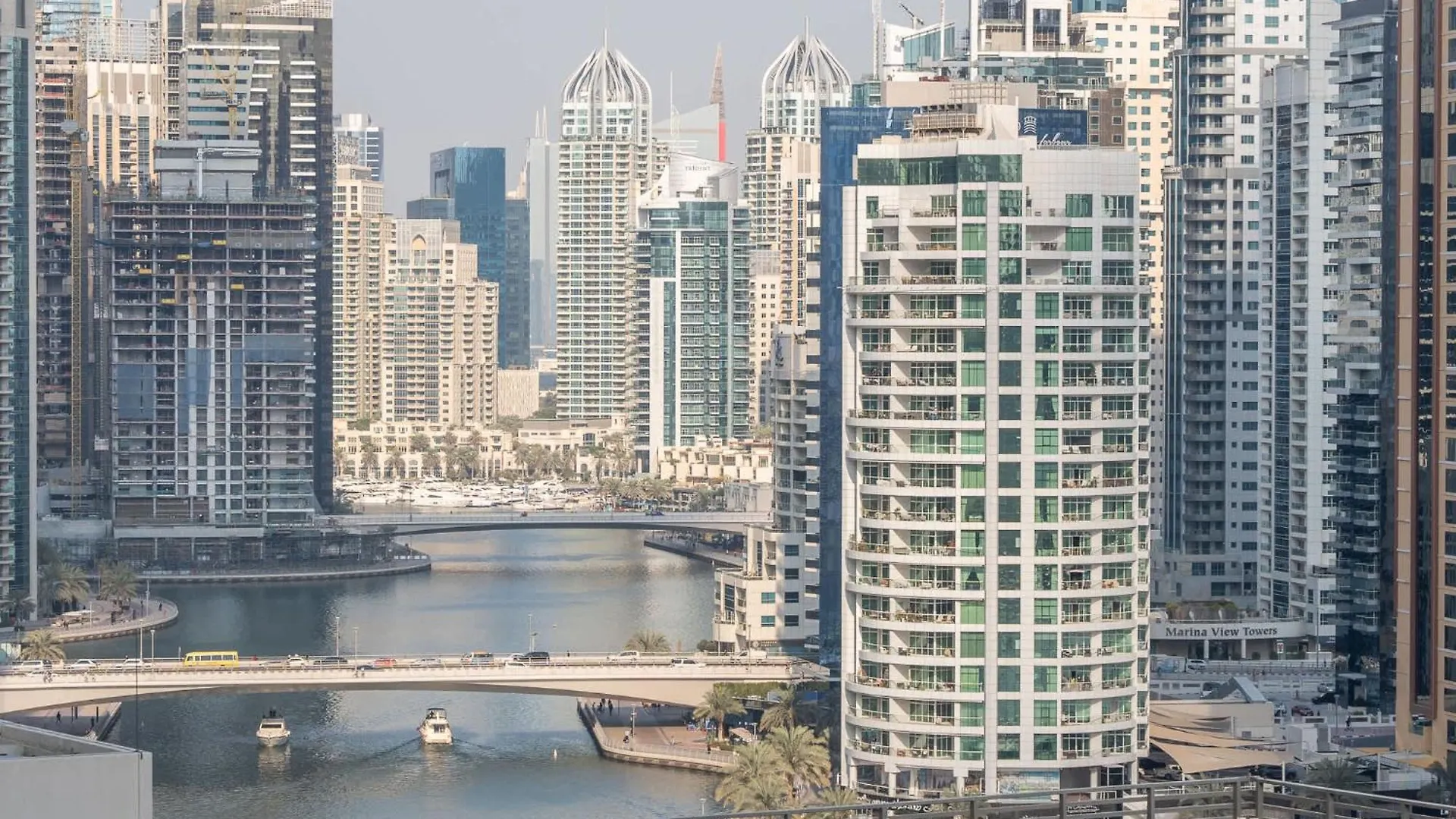 Bright 2Br Marina Home With Modern Touches Dubai Apartment