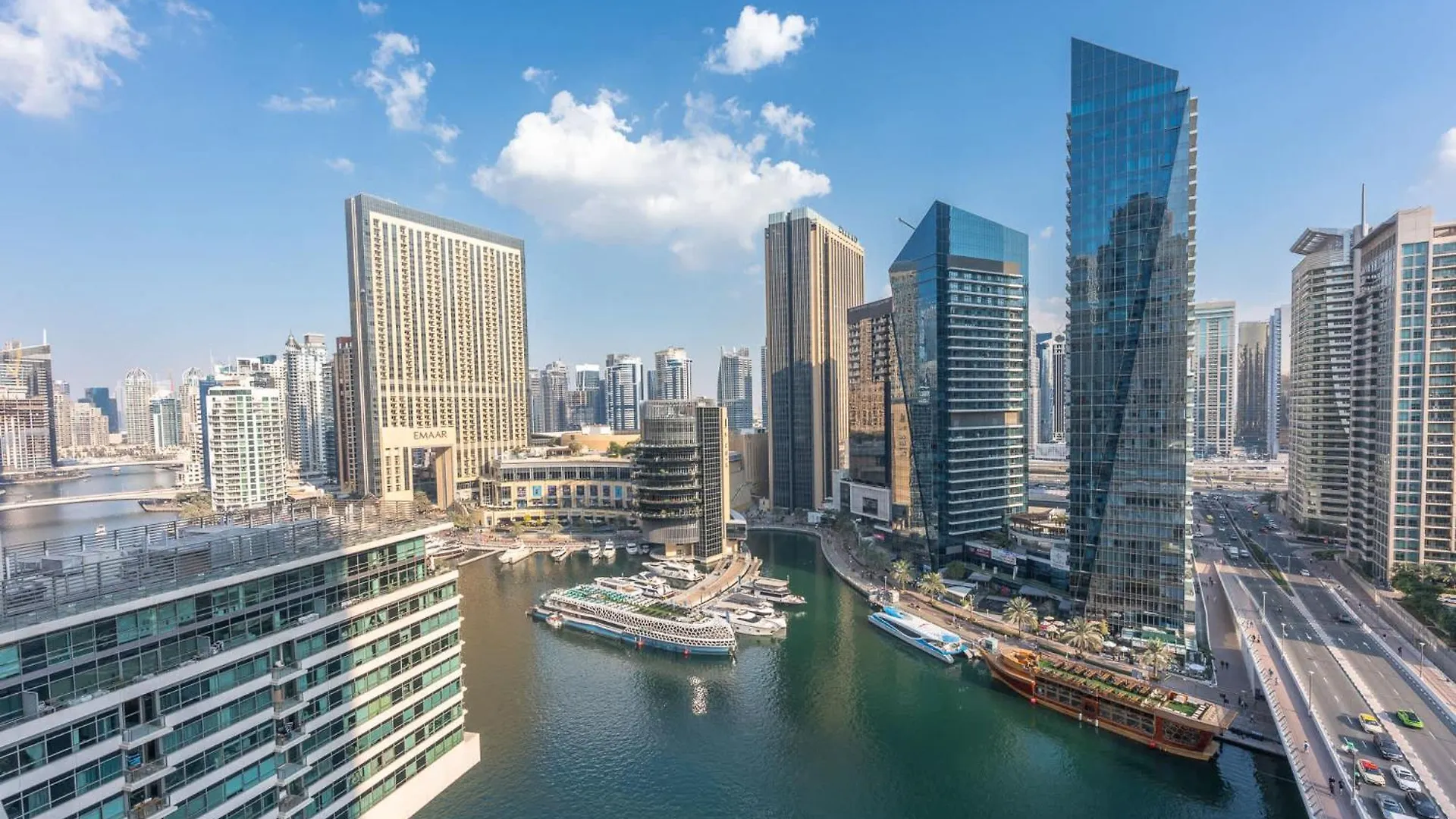 Bright 2Br Marina Home With Modern Touches Dubai Apartment