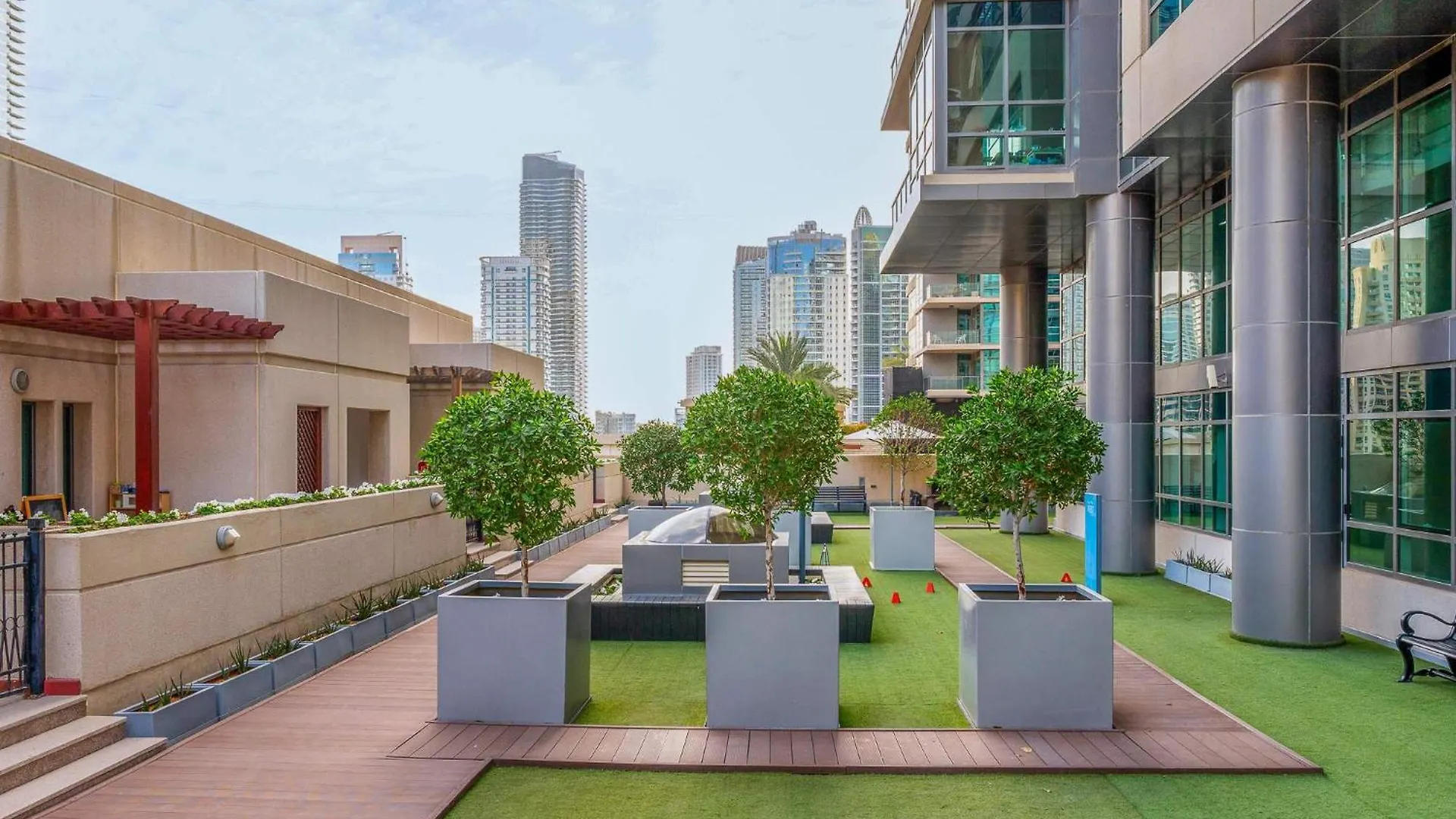 Bright 2Br Marina Home With Modern Touches Dubaj Apartman