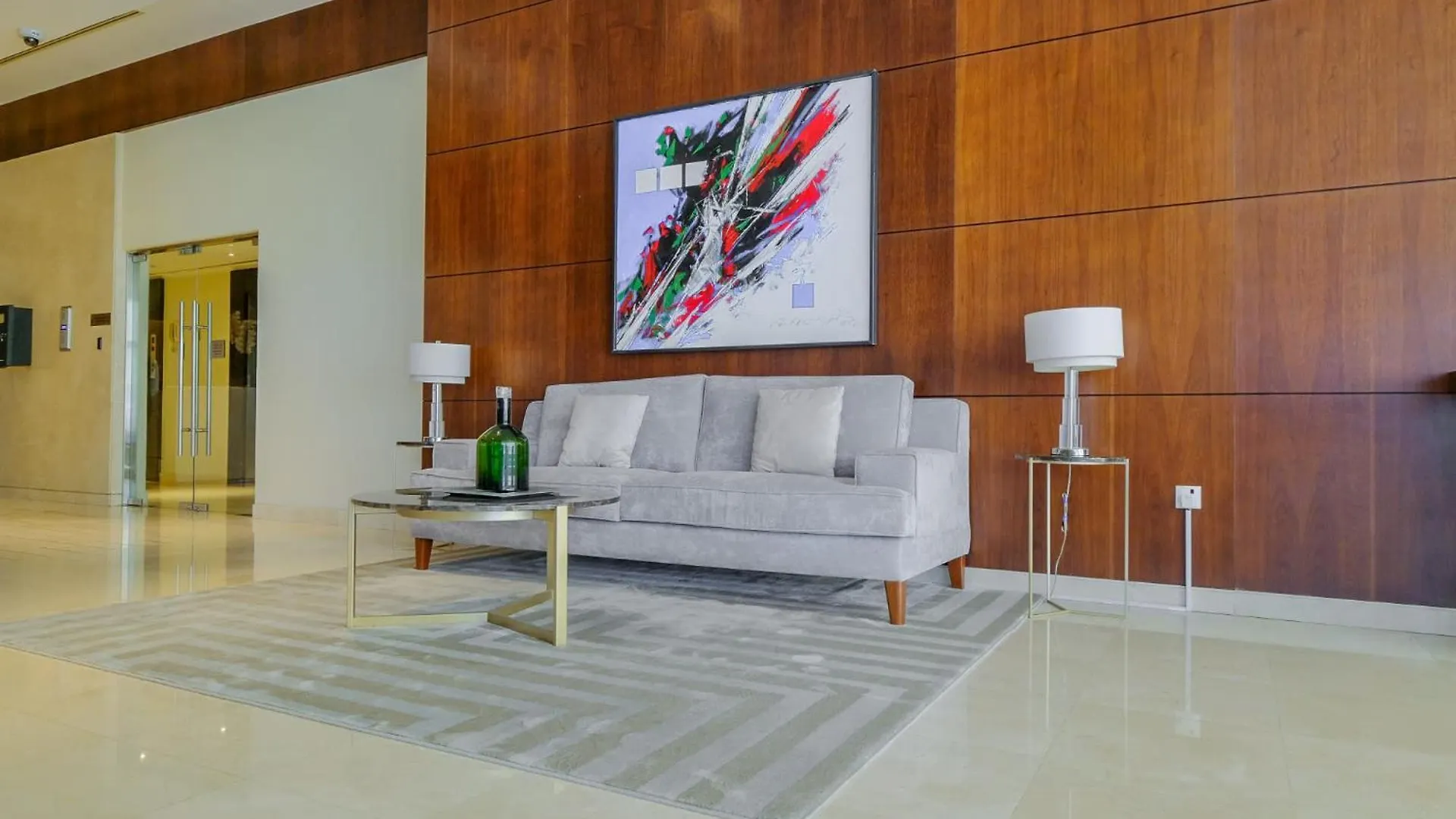 Apartment Bright 2Br Marina Home With Modern Touches Dubai
