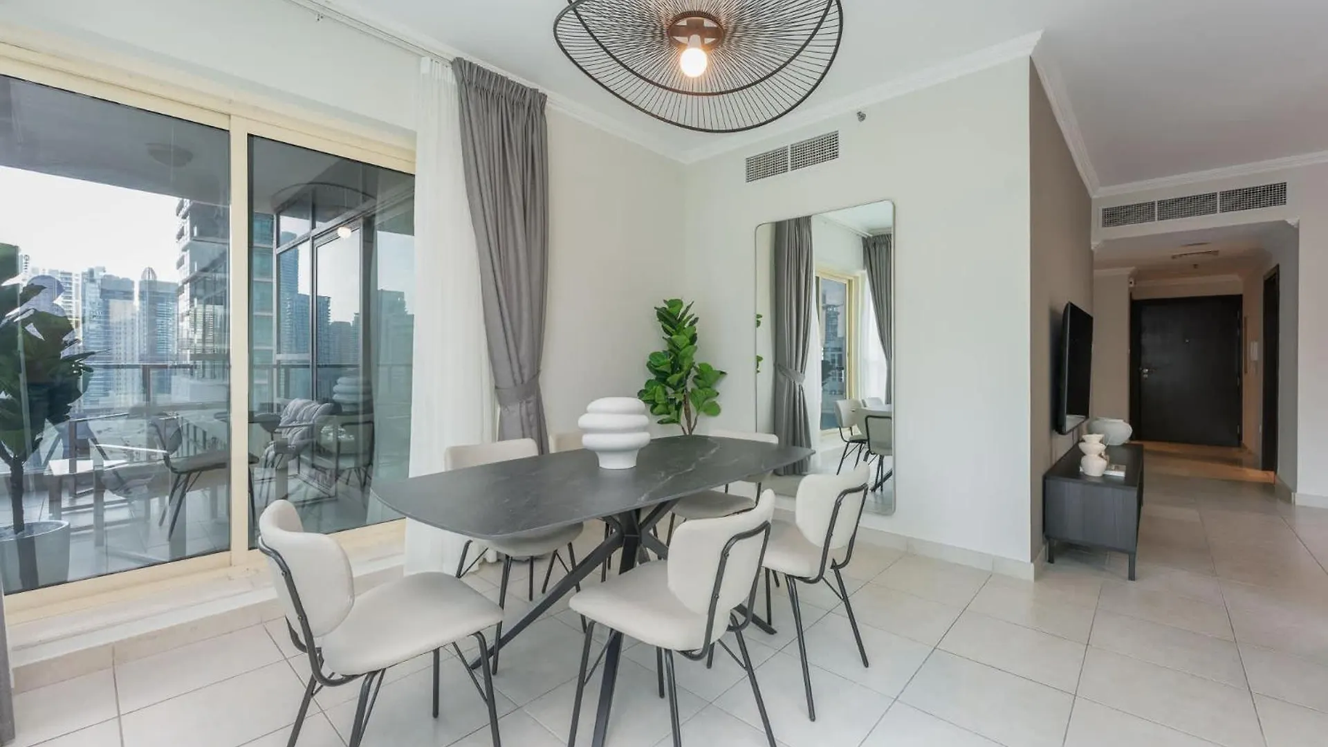 Bright 2Br Marina Home With Modern Touches Dubai 0*,  United Arab Emirates