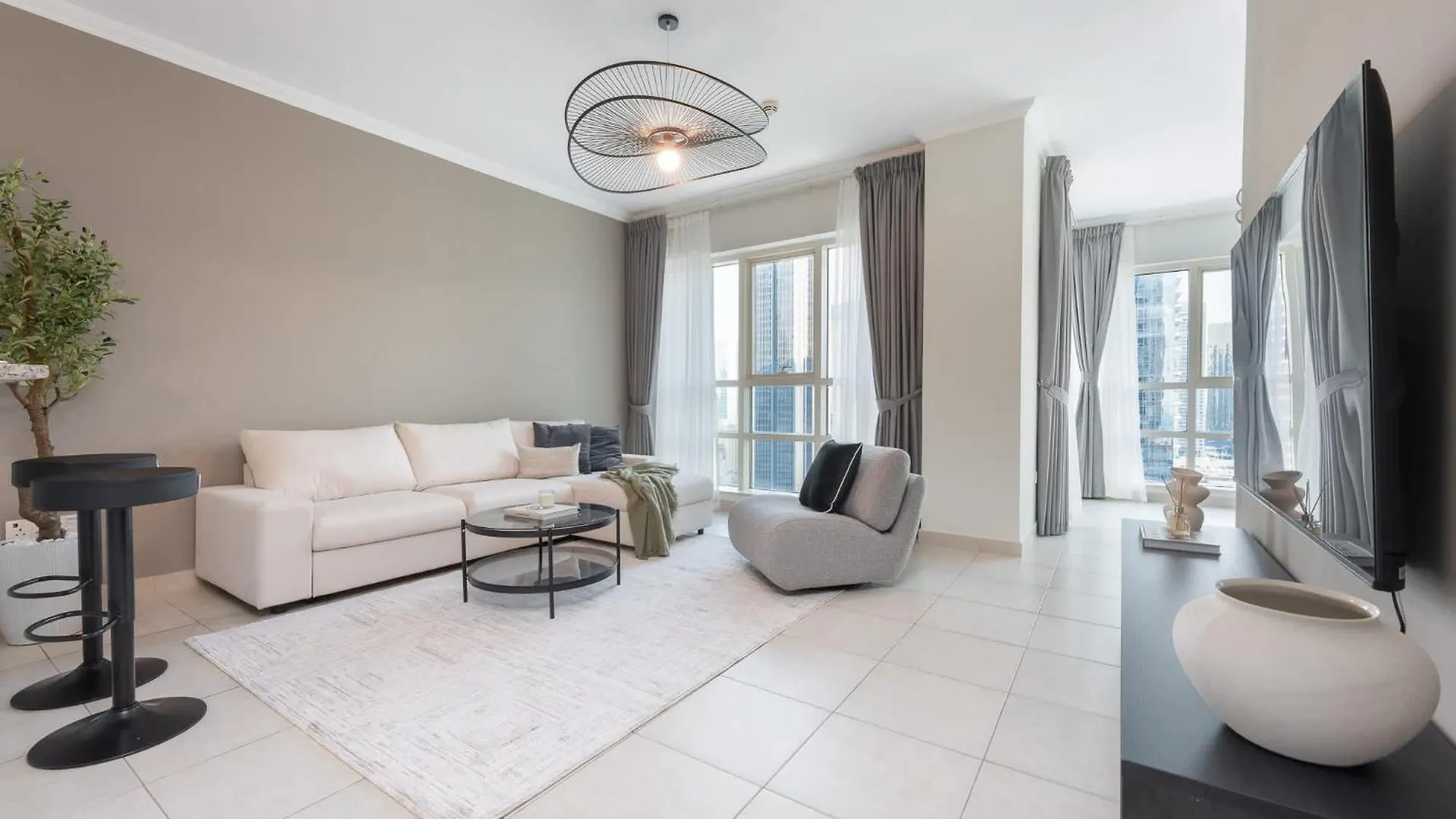 Apartment Bright 2Br Marina Home With Modern Touches Dubai United Arab Emirates